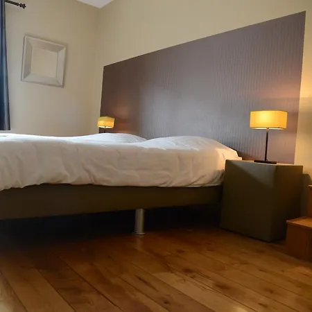 Hotel Race &
